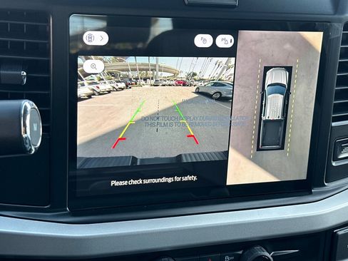 New 2025 Ford F250 XLT w/ Black Appearance Package image 17