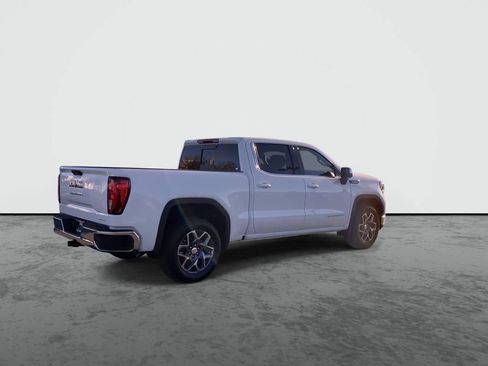 Certified 2026 GMC Sierra 1500 SLE w/ Preferred Package RWD image 8