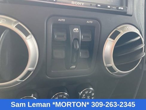Used 2015 Jeep Wrangler Unlimited Sahara w/ Dual Top Group image 9