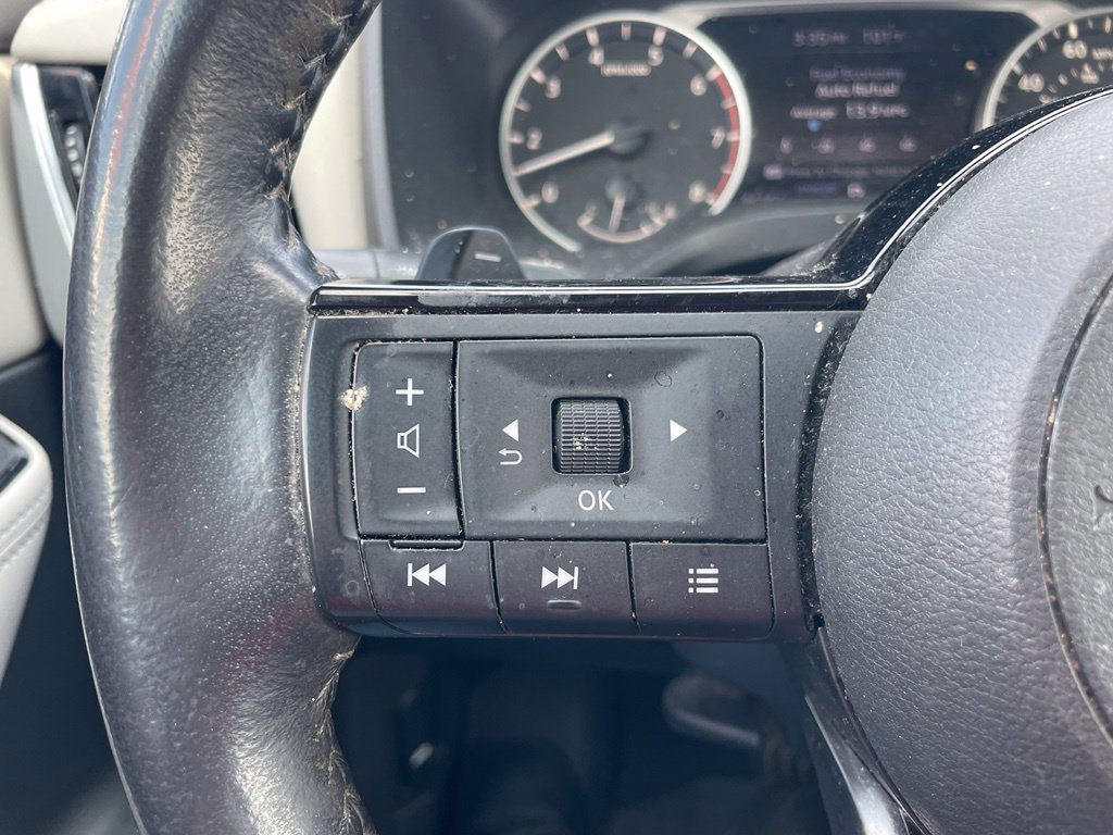 Certified 2023 Nissan Rogue SV w/ SV Premium Package FWD image 12