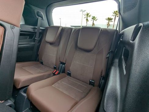 New 2026 Mercedes-Benz GLB 250 image 14