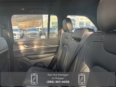 New 2025 Jeep Grand Cherokee Limited image 16