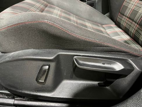 Used 2017 Volkswagen GTI S image 35