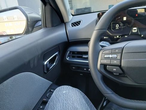 New 2025 Kia K4 EX image 25