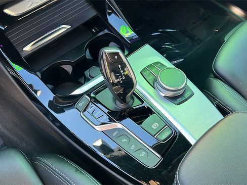 Used 2020 BMW X3 xDrive30e w/ Premium Package image 12