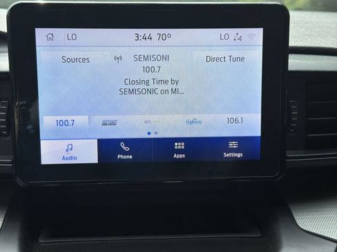 Used 2020 Ford Explorer XLT w/ Comfort Package RWD image 13