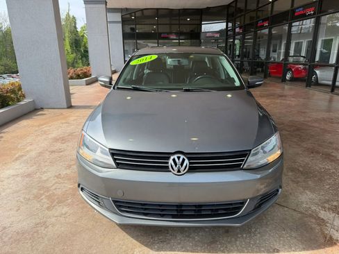 Used 2014 Volkswagen Jetta TDI FWD image 2