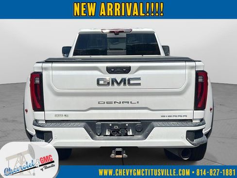Used 2024 GMC Sierra 3500 Denali Ultimate AWD/4WD image 5