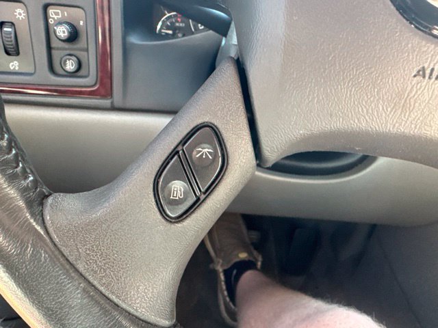 Used 2005 Cadillac Escalade 2WD image 24
