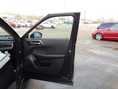 New 2026 Mitsubishi Outlander SE image 27