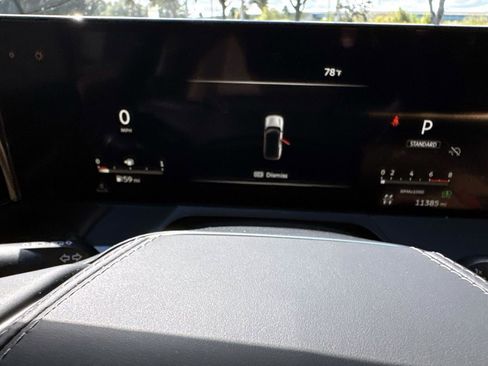 Certified 2025 INFINITI QX80 Sensory image 26