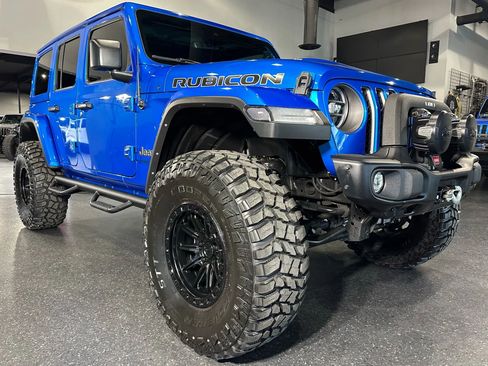 Used 2022 Jeep Wrangler Unlimited Rubicon image 2