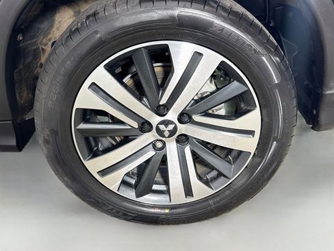 Used 2023 Mitsubishi Outlander Sport ES AWD/4WD image 37