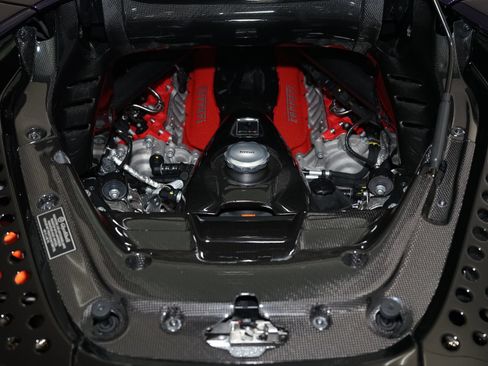 Used 2024 Ferrari SF90 Spider AWD/4WD image 34