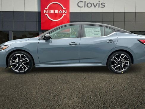 New 2025 Nissan Sentra SR image 6