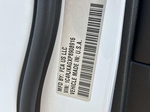 Used 2023 Jeep Grand Cherokee L Altitude AWD/4WD image 67