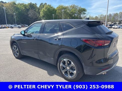 Used 2023 Chevrolet Blazer LT w/ Driver Confidence Package image 5