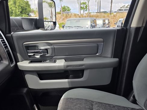 Used 2018 RAM 2500 Big Horn AWD/4WD image 13