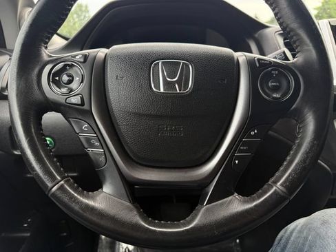 Used 2018 Honda Pilot EX-L image 11