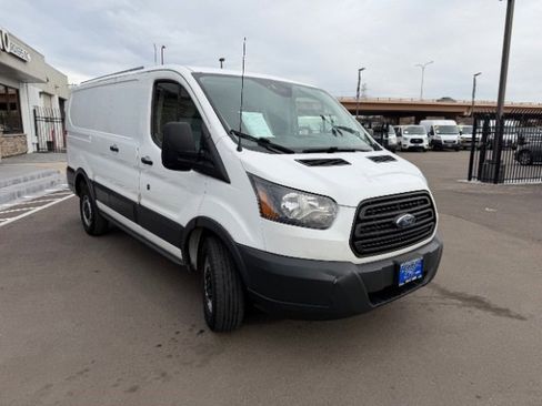 Used 2018 Ford Transit 250 130 Low Roof image 22