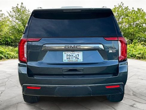 Used 2021 GMC Yukon XL AT4 w/ Technology Package image 4