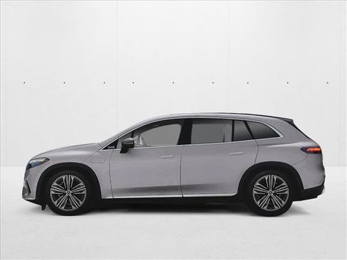 New 2026 Mercedes-Benz EQS 400 4MATIC SUV image 2