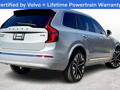 Used 2025 Volvo XC90 B6 Plus image 2