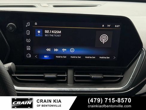 Used 2025 Chevrolet Trax RS w/ Sunroof Package FWD image 15
