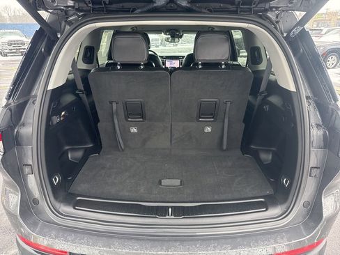 Used 2023 Jeep Grand Cherokee L Limited image 17