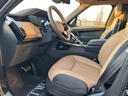New 2026 Land Rover Range Rover Sport Dynamic SE AWD/4WD image 11