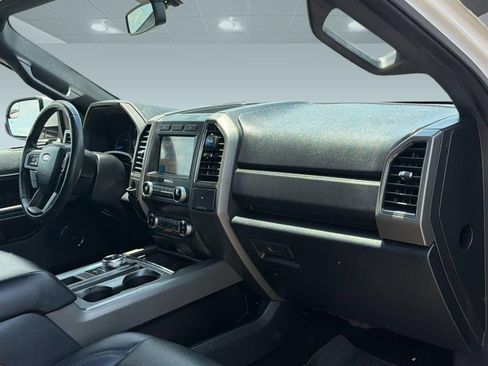 Used 2019 Ford Expedition Max XLT w/ Equipment Group 201A RWD image 30