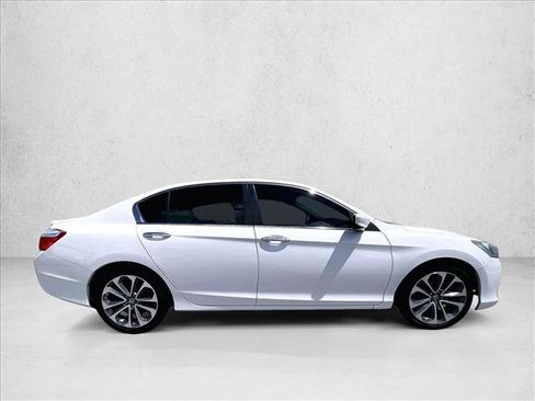Used 2015 Honda Accord Sport image 5