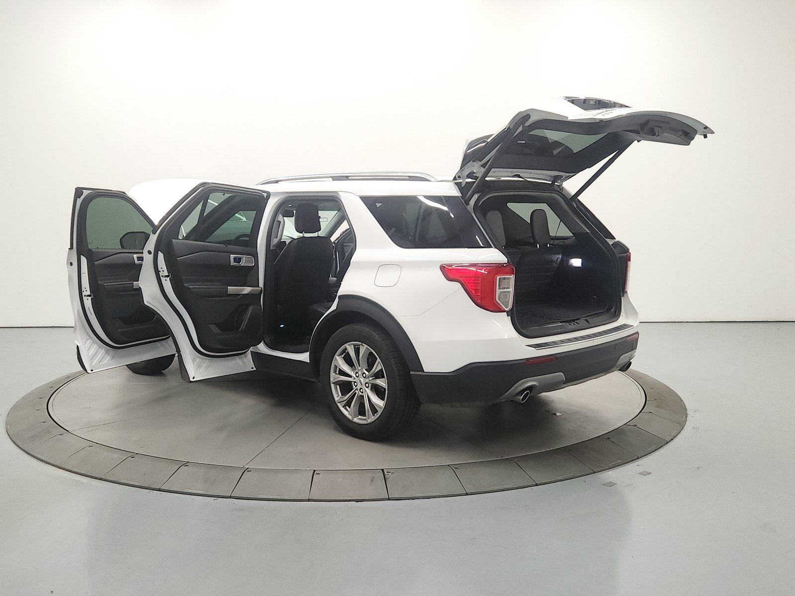 Used 2023 Ford Explorer Limited RWD image 14