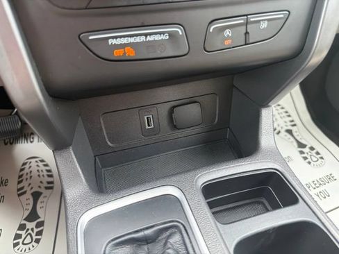 Used 2018 Ford Escape SEL AWD/4WD image 32
