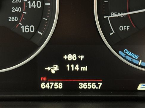 Used 2018 BMW 330e w/ Premium Package RWD image 25
