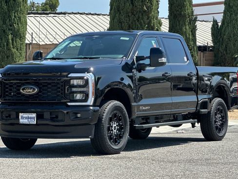 New 2026 Ford F250 Lariat w/ Black Appearance Package AWD/4WD image 8