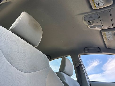 Used 2013 Toyota Prius Two image 26