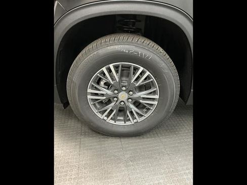 New 2026 Chevrolet Traverse LT w/ LPO, Floor Liner Package FWD image 39