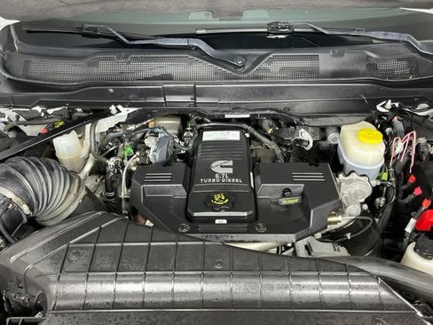 Used 2023 RAM 3500 Laramie AWD/4WD image 8