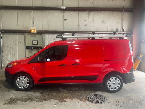 Used 2022 Ford Transit Connect XL image 5