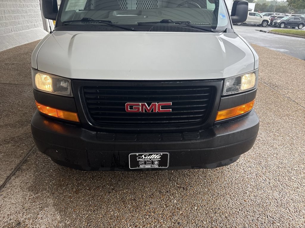 Certified 2020 GMC Savana 2500 Extended w/ Driver Convenience Package RWD image 27