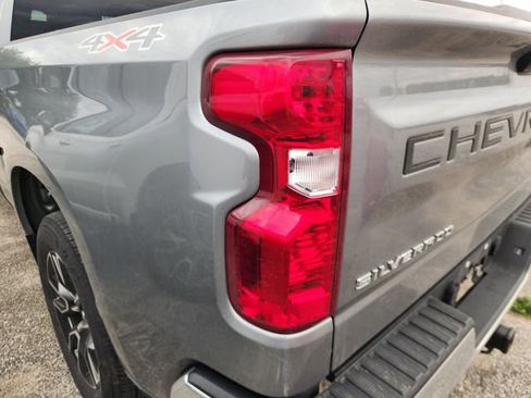 Used 2023 Chevrolet Silverado 1500 LT image 7