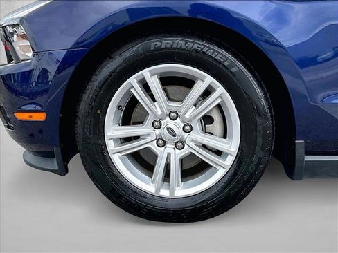 Used 2011 Ford Mustang Convertible w/ 101A Rapid Spec Order Code RWD image 10