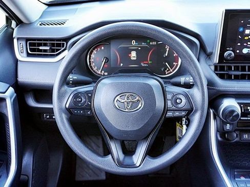 Used 2025 Toyota RAV4 LE FWD image 20