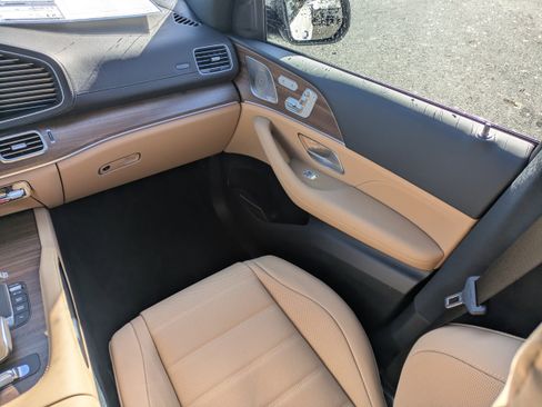New 2026 Mercedes-Benz GLS 450 4MATIC image 22