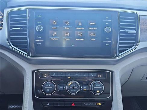 Used 2019 Volkswagen Atlas SEL Premium image 15