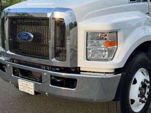 Used 2022 Ford F650 2WD Regular Cab Super Duty image 18