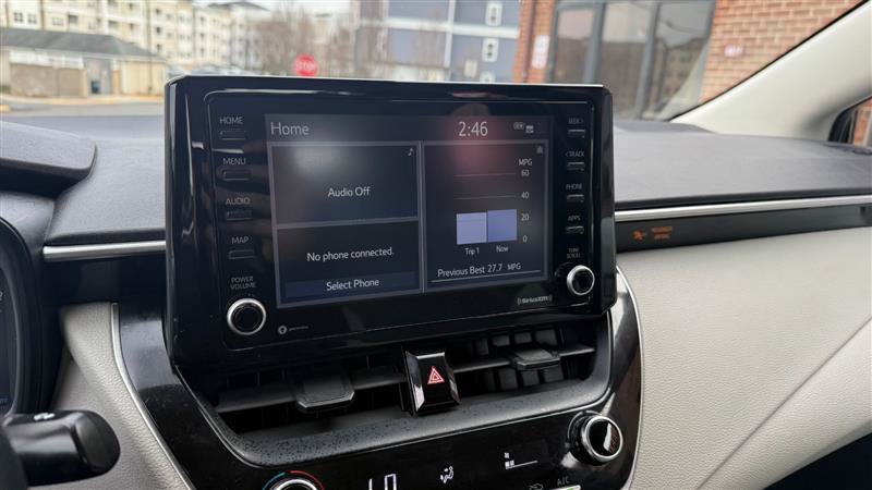 Used 2022 Toyota Corolla LE FWD image 26
