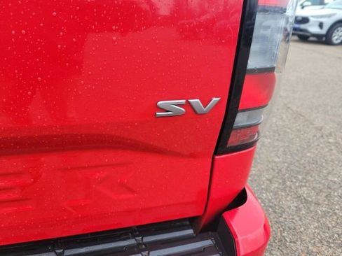 Used 2024 Nissan Frontier SV image 24