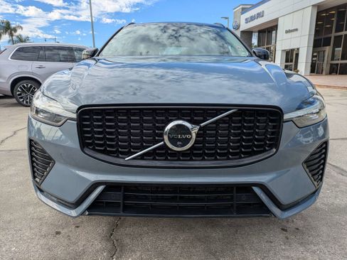 Used 2023 Volvo XC60 B5 Ultimate w/ Protection Package Premier image 9